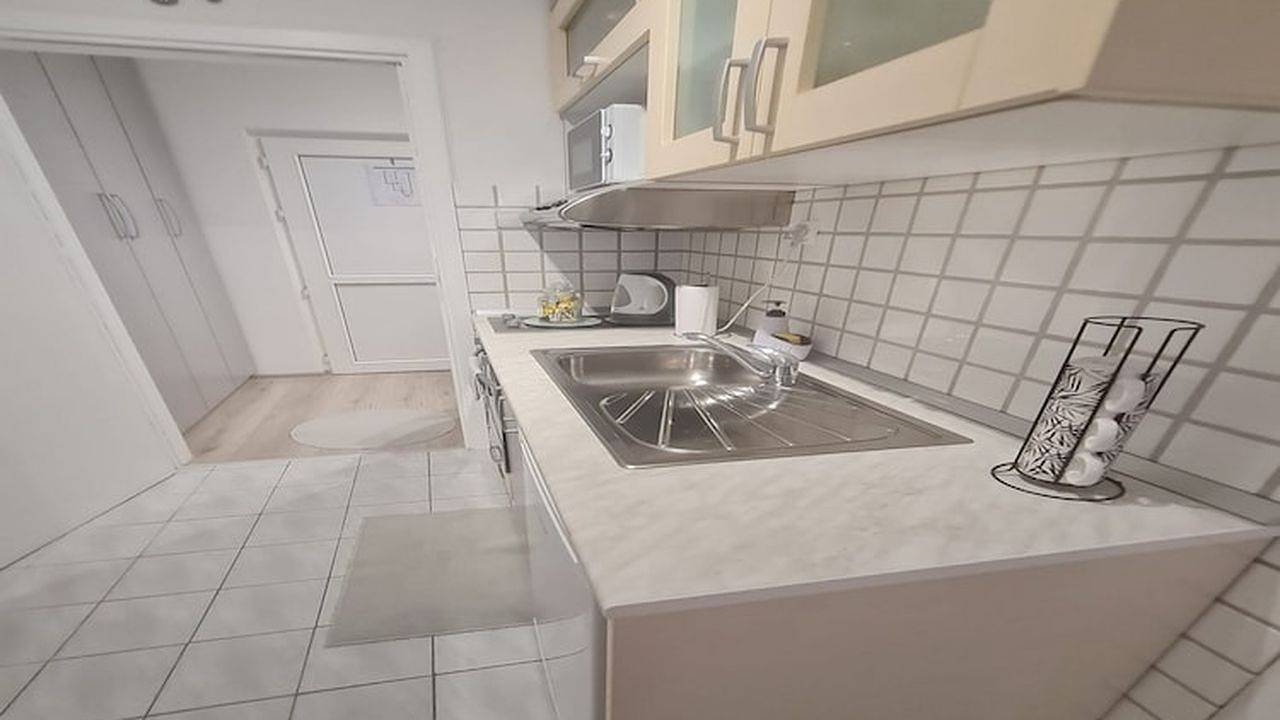 Ganze Ferienwohnung, Ferienwohnung für 3 Personen (33 m²) in Osijek in Osijek, Osijek-Baranja