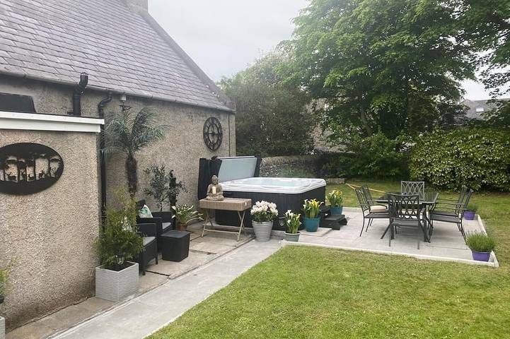 Cottage für 8 Personen, mit Garten und Whirlpool, mit Haustier - 1