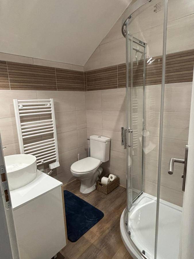 Three-Bedroom House in Les Verchers-sur-Layon, Vallée de la Loire