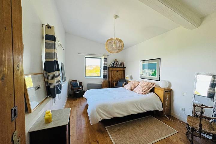 Location de vacances pour 6 personnes, avec jardin à Saint-Laurent-d'Oingt - 2