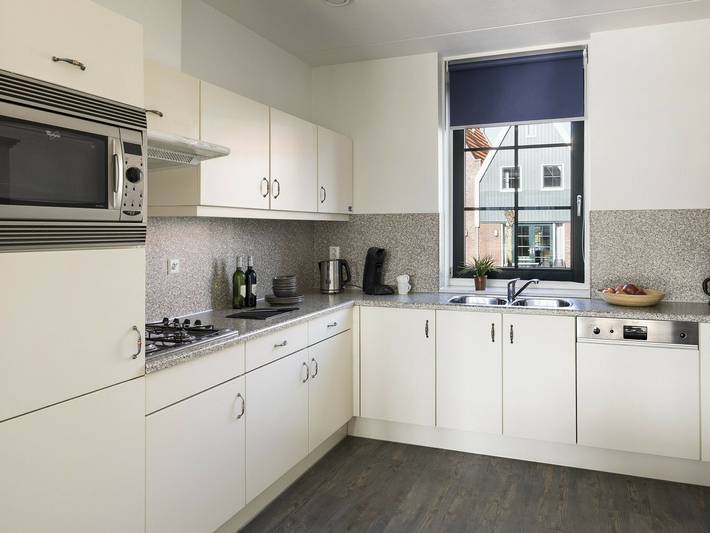 Ferienwohnung für 4 Personen, mit Balkon/Terrasse und Balkon sowie Pool am Markermeer - 4