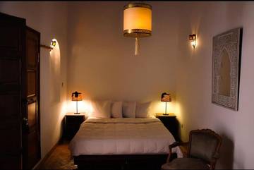 Chambre d’hôte pour 2 personnes, avec vue et terrasse, animaux acceptés à Fès