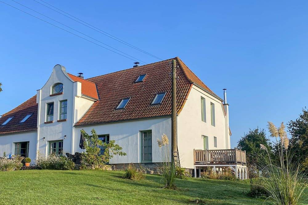 Ganze Wohnung, Ferienwohnung Feldhase - Gutshaus Kranichflug in Kenz-Küstrow, Vorpommern