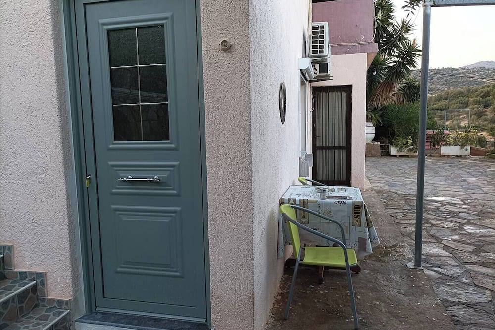 Villa Amalia #4, Sunny studio for 3 in North Crete