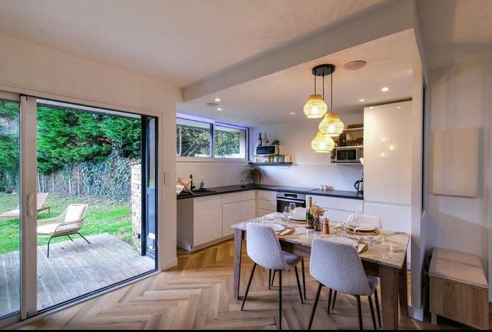 Location de vacances pour 6 personnes, avec Terrasse et Jardin ainsi que Piscine et Vue à Saint-André-des-Eaux - 2
