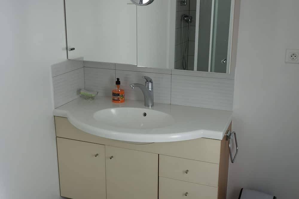 Kleines Haus im Olivenhain neben Argeles Sur Mer in La Côte Vermeille, Saint-André