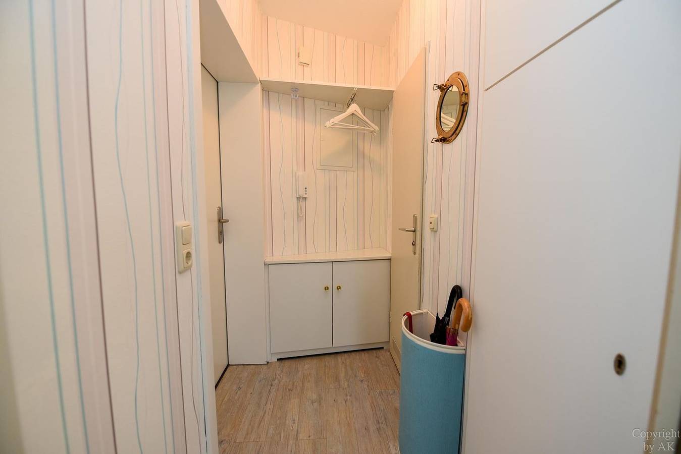 Komfortable Ferienwohnung mit Balkon und Pool direkt am Strand in Cuxhaven Döse, foto 12