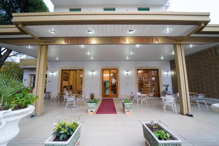 Hotel per 2 persone, con terrazza e giardino nonché panorama, con animali domestici - 1