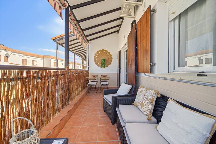 Hel lägenhet, Apartment 'Casa Vista Alegre' with Shared Pool, Wi-Fi and Air Conditioning in El Castillo de las Guardas, Sevilla Provins