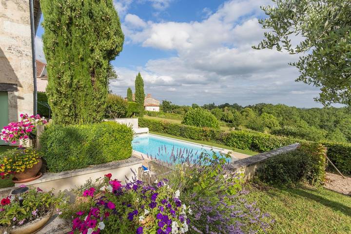 Location de vacances pour 6 personnes, avec jardin à Saint-Antoine-de-Breuilh - 2