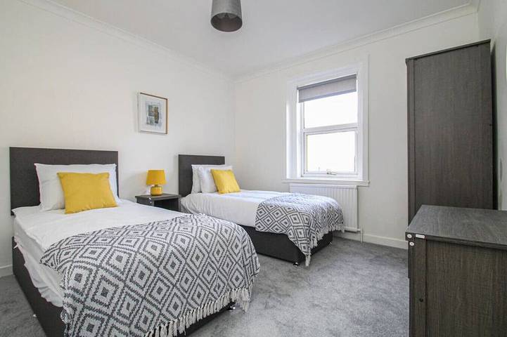 Ganze Wohnung, Tobago Urban Apartment in Inverclyde
