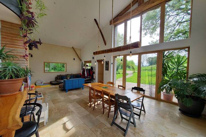 Villa pour 11 personnes, avec terrasse et jardin