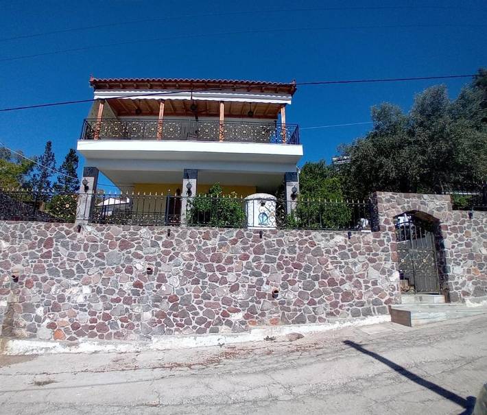 Appartement de vacances pour 3 personnes, avec terrasse ainsi que jardin et vue
