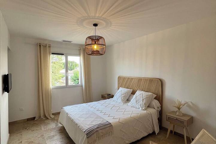 Villa pour 6 personnes, avec terrasse et jardin - 1