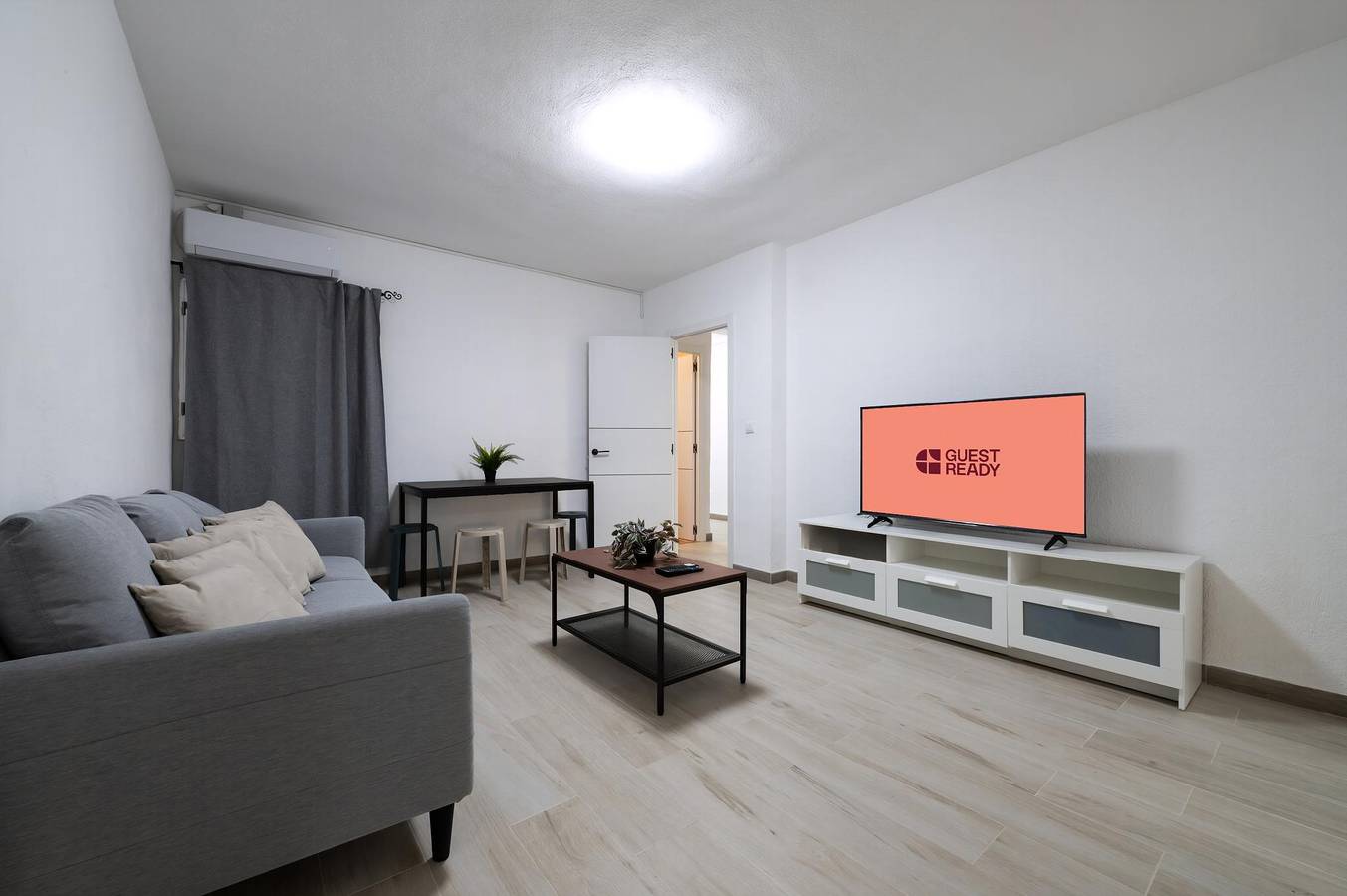 Apartamento entero, Guestready - Cómodo Bajo junto a Plaza Elíptica in Madrid, Área Metropolitana de Madrid