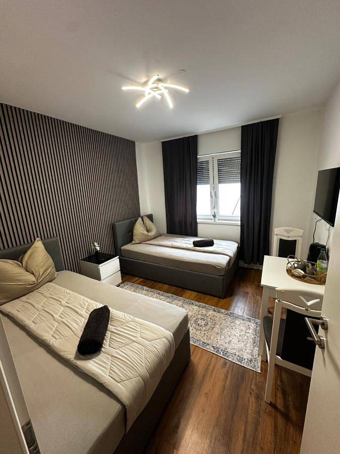 Ferienhaus für 2 Personen, mit Pool und Garten in Wels