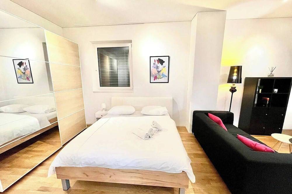 Entire apartment, Modern Cozy Studio in the City (Sh-0.4L) in Zurich, Zurich district