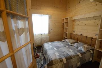 Appartement De Vacances pour 12 Personnes dans Laveissière, Massif central, Photo 1