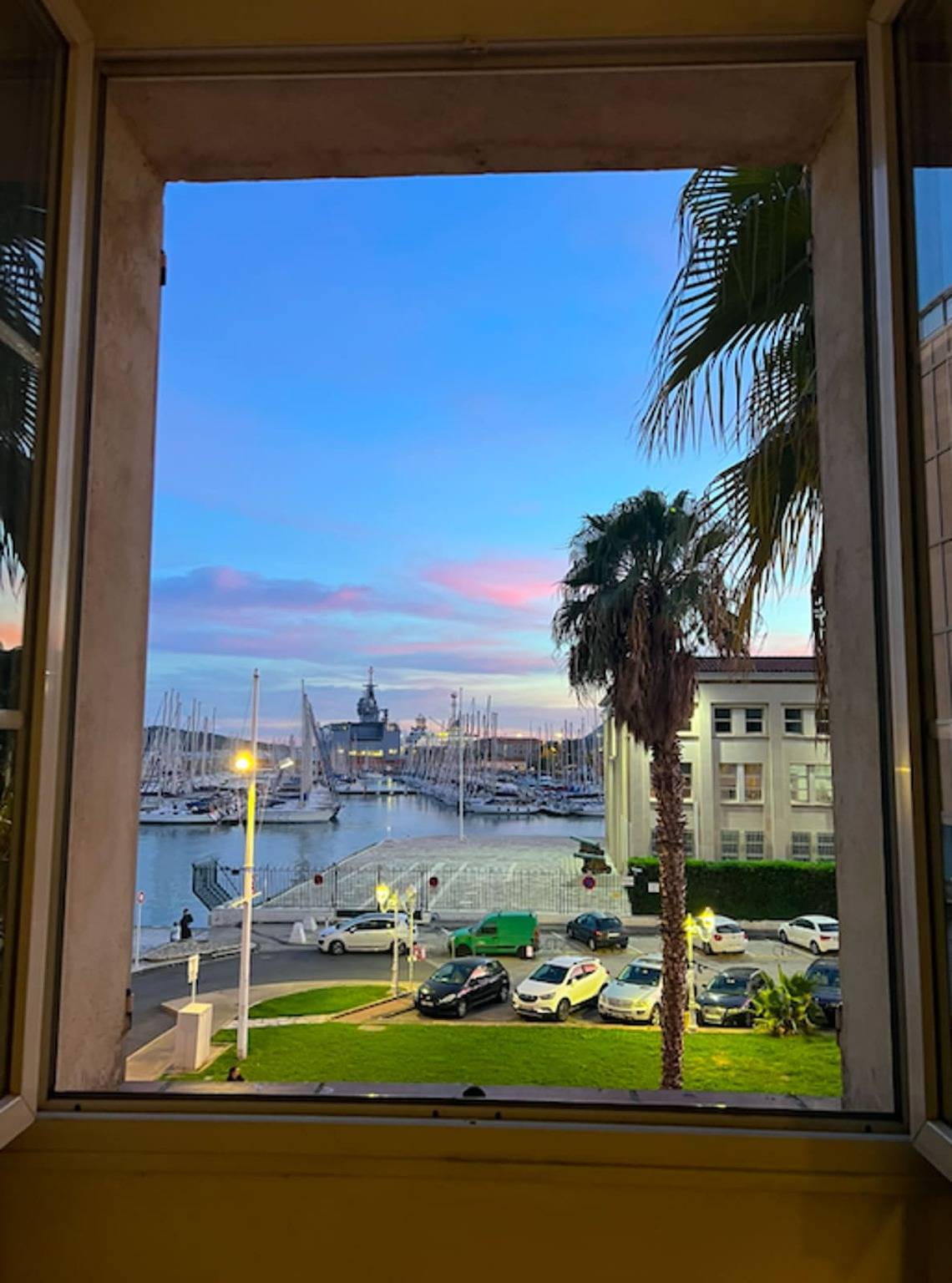 Ganze Wohnung, Bright apartment near the port in Toulon, Toulon Region