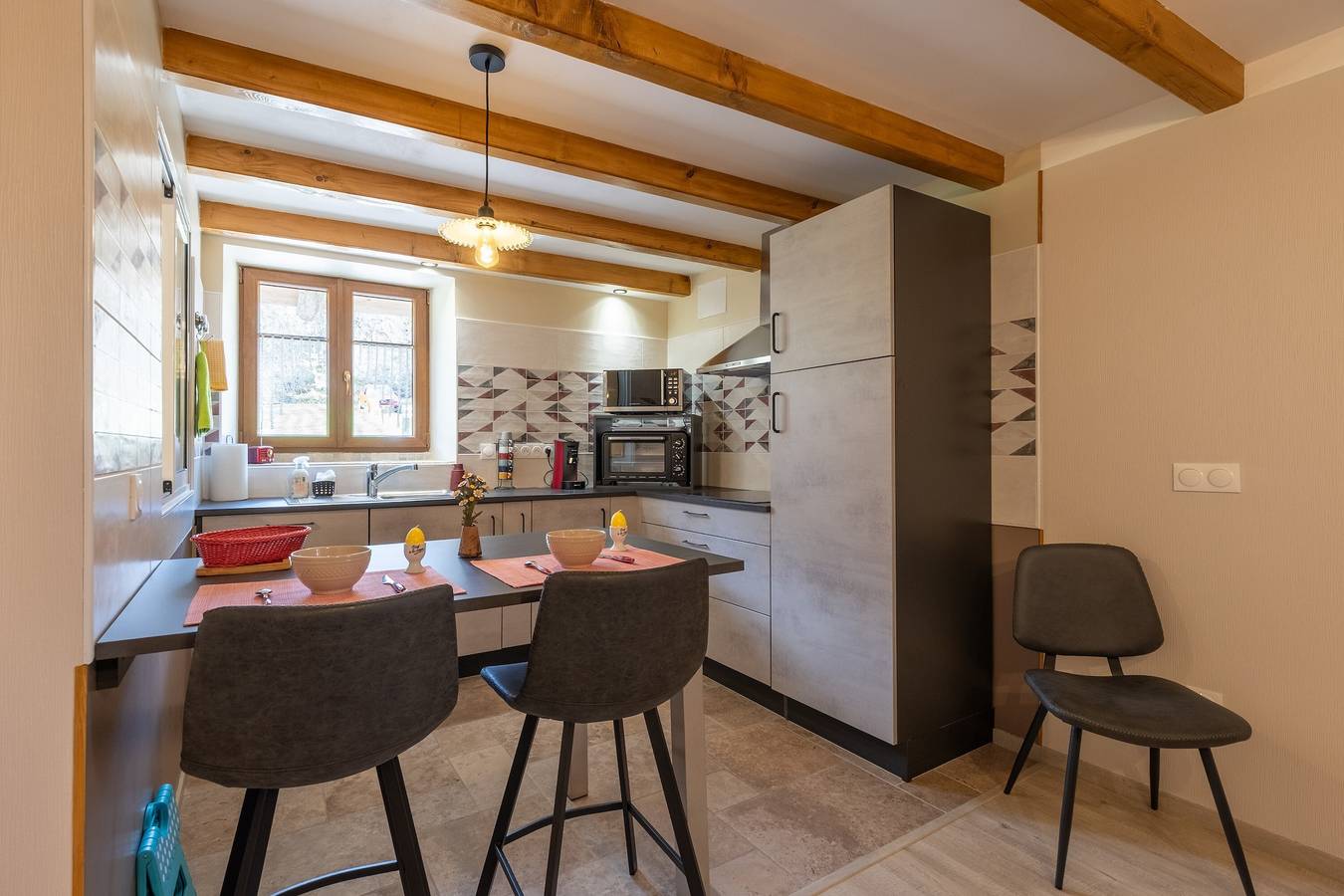 Gîte « Gîte Des Roches » con terraza privada, jardín privado y Wi-Fi in Le Clerjus, Región de Épinal