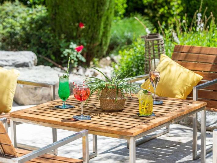 Hotel für 4 Personen, mit Terrasse und Garten sowie Pool