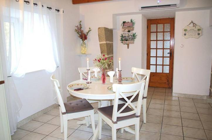 Location de vacances pour 4 personnes, avec Jacuzzi ainsi que Terrasse et Jardin à Cast - 3