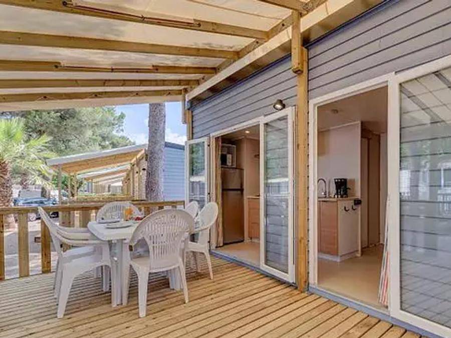 Hu Altomincio village - Mobilheim 8 personen - Comfort | 3 Zi. | 6/8 Pers. | Teilweise überdachte Terrasse | Clim. in Valeggio sul Mincio, Verona Provinz