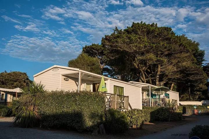 Chalet Eco 1 Habitación + Terraza 2 personas in Saint-Michel-Chef-Chef, Côte de Jade