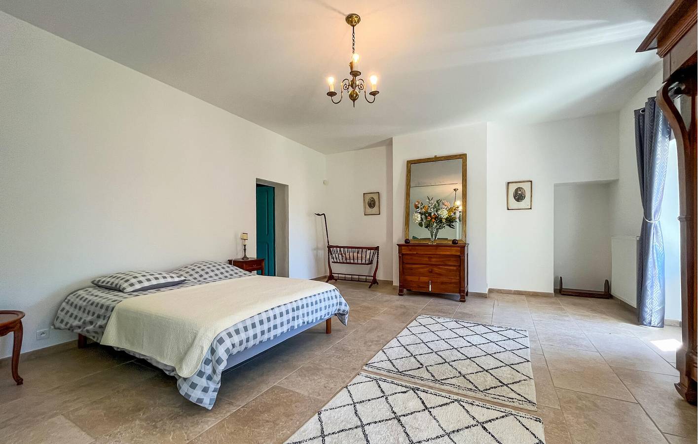 Appartement moderne avec piscine, WiFi et climatisation - Parking inclus in Tarascon, Région d'Arles