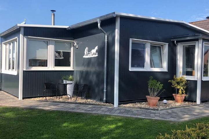 Ferienhaus für 4 Personen, mit Garten und Pool sowie Whirlpool und Sauna in Ostfriesland - 2