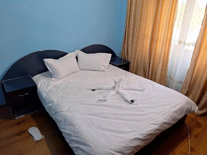 Gîte pour 2 personnes, avec balcon dans Giurgiu