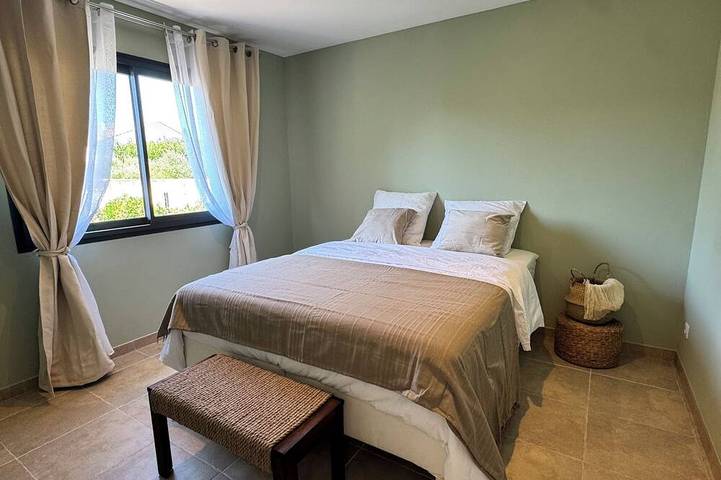 Location de vacances pour 6 personnes, avec Terrasse et Jardin à Bezouce - 3