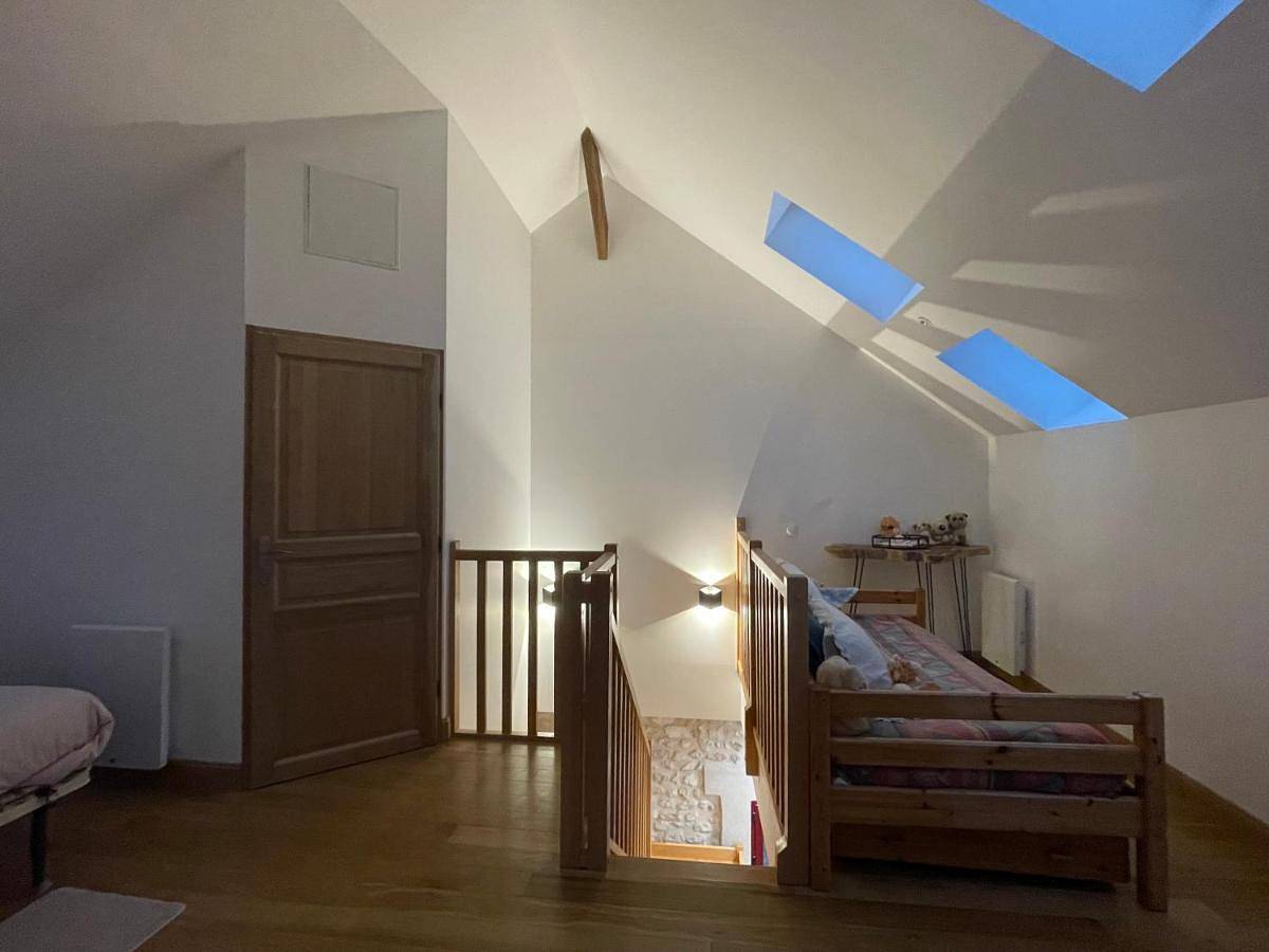 Three-Bedroom House in Muids, Région de Les Andelys