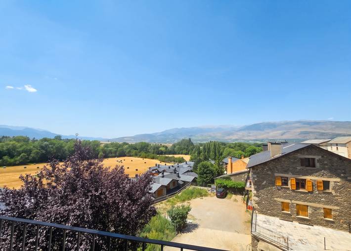 Entire apartment, Comfortable apartment in Alp 60 m² with balcony and view! in La Masella, Alp
