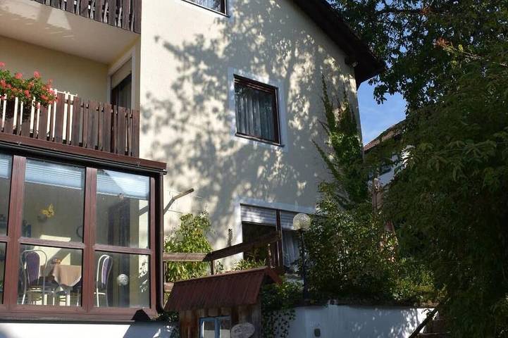 Ganze Wohnung, Gemütliches Dreibettzimmer in Friedenfels, Ostbayern