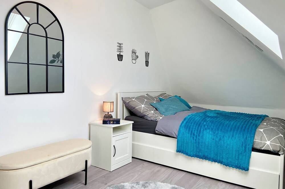 Ganze Wohnung, Wunderschöne 3,5 Zi Work-& Travel-Wohnung in Bielefeld Mitte in Bielefeld, Nordrhein-Westfalen
