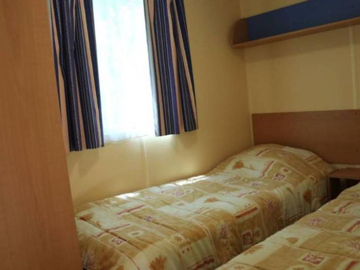 Location de vacances pour 6 personnes, avec piscine à Montblanc - 4