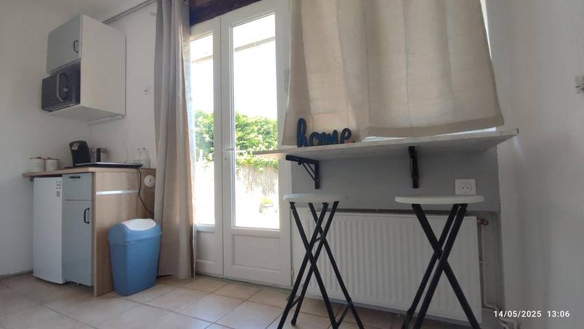 Cottage pour 2 personnes, avec jardin à Ménilles
