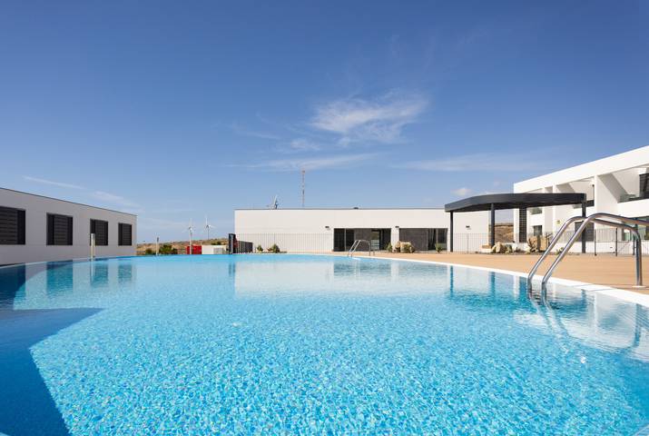 Apartamento de vacaciones para 4 personas, con terraza y piscina - 1