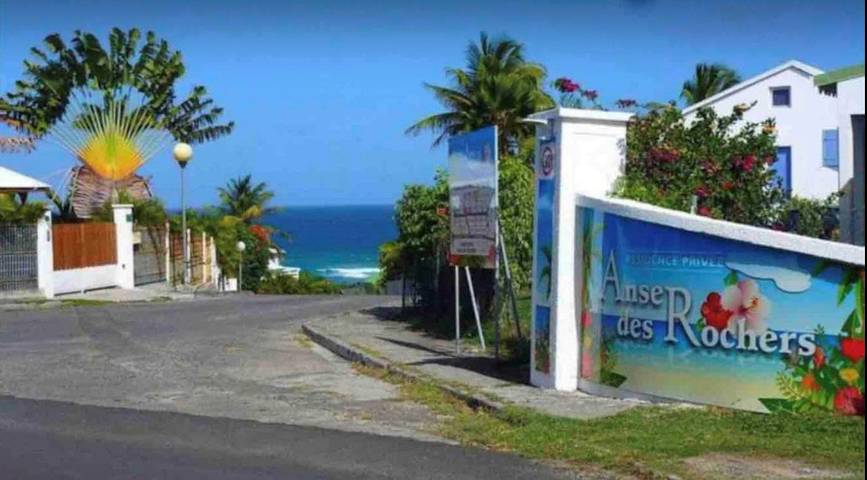 Gîte pour 4 personnes, avec jardin ainsi que piscine et balcon en Guadeloupe - 2