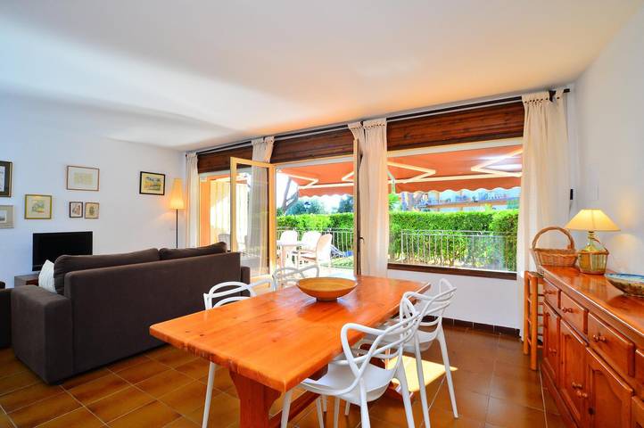 Appartement entier, N-3 rez-de-chaussée communauté avec pisicne in Calella de Palafrugell, Palafrugell