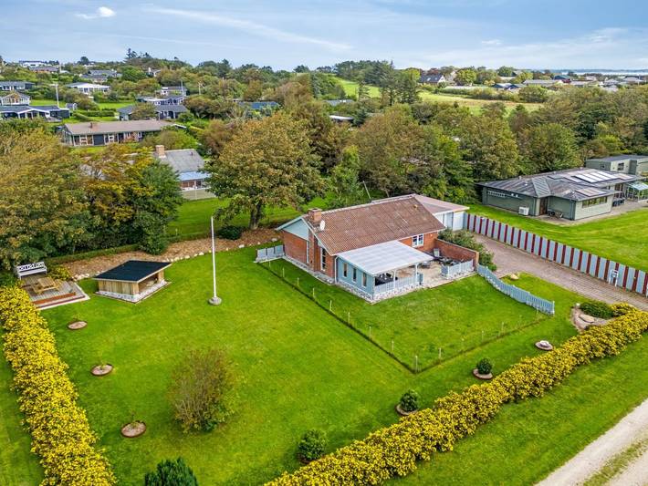 Ferieudlejning for 5 personer, med terrasse, husdyr tilladt i Struer