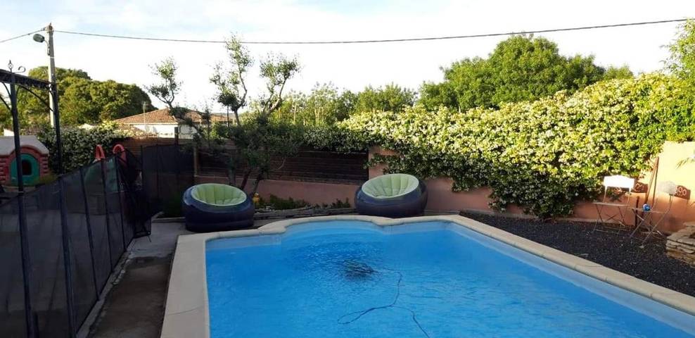 Location de vacances pour 6 personnes, avec piscine et terrasse à Maraussan - 4