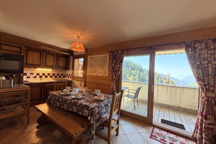 Appartement entier, Appartement avec 2 grands balcons, vue montagne in Cohennoz, Région d'Albertville