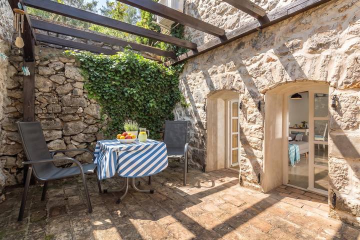Ferienhaus für 2 Personen, mit Terrasse