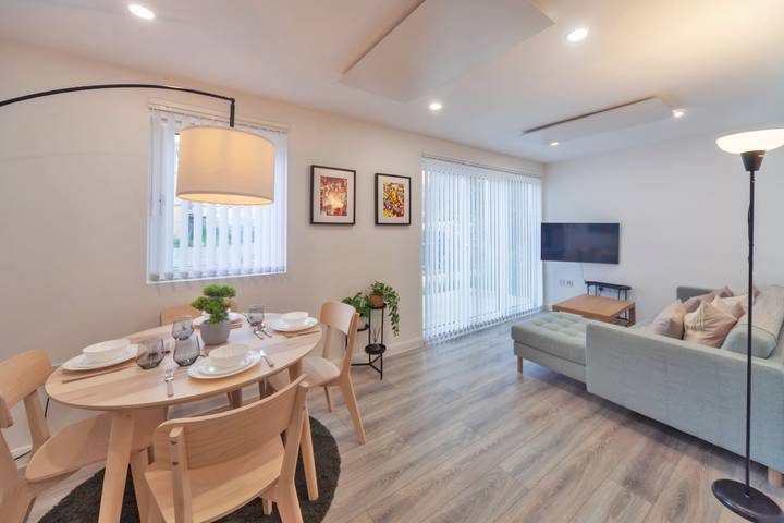 Entire apartment, Fantastic 2 Bedroom Apartment in Ashford in Ashford, Ashford region