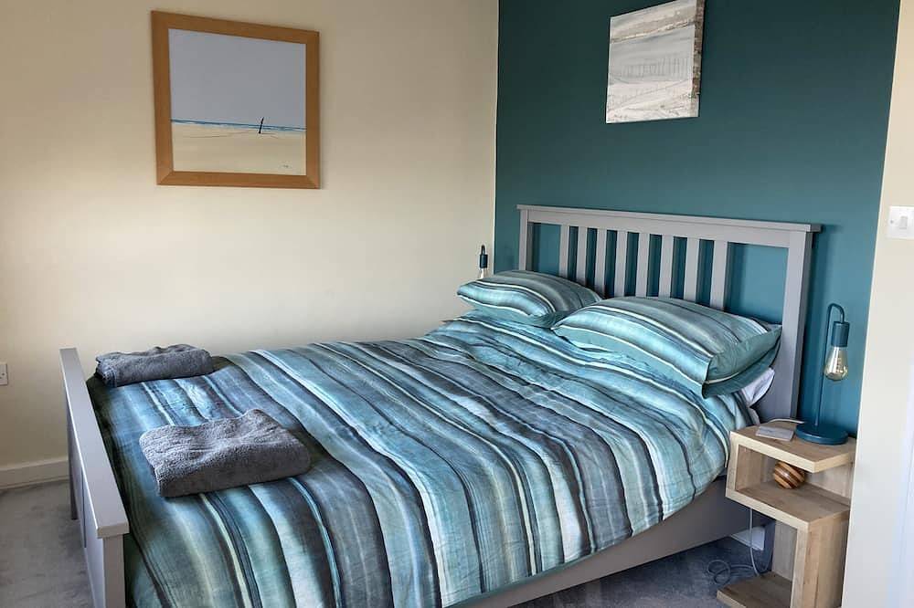 Spazioso, luminoso e confortevole appartamento con 2 camere da letto situato a soli 10 minuti a piedi dalle splendide spiagge ea pochi passi dalla città incontaminata di Malahide. in Malahide, Fingal
