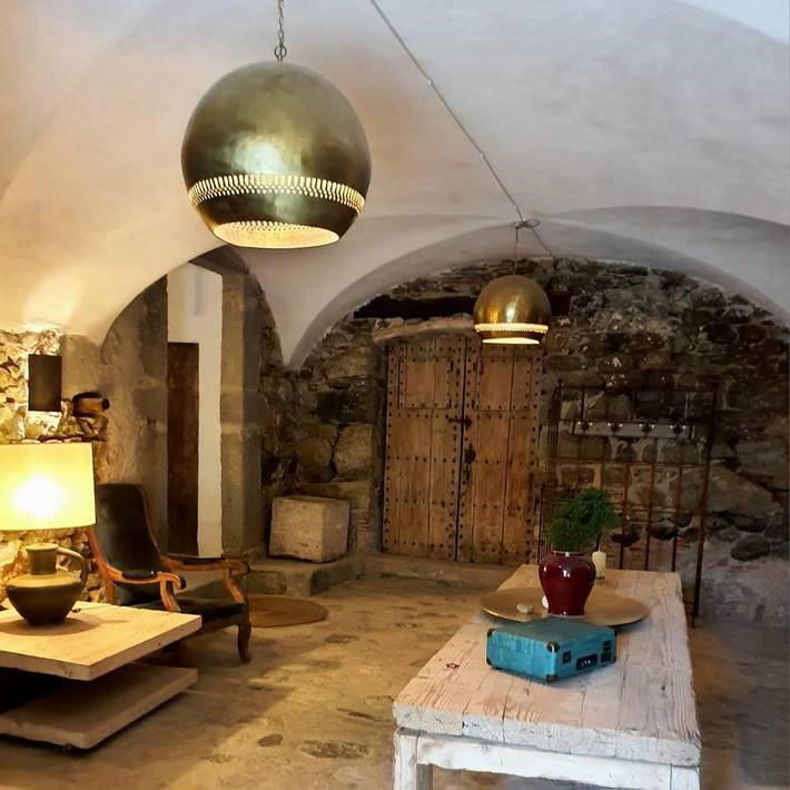 Casa rural para 18 personas, con vistas además de piscina y jardín en Cantallops