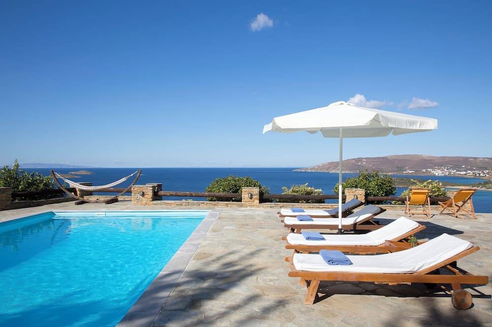 Casa vacanza a Andros a partire da 582€ a notte