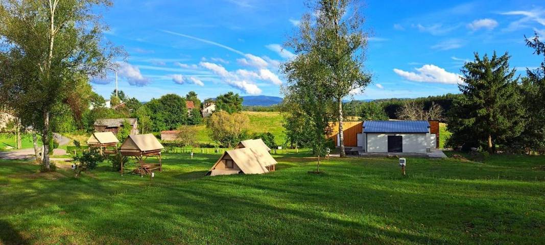 Camping pour 6 personnes, avec Terrasse ainsi que Jardin et Vue